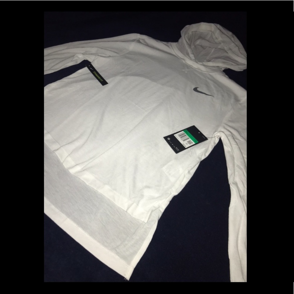 Nike Kids XL Hooded Long Sleeve Shirt